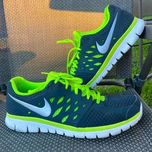 Men’s Nike Tennis Shoes
